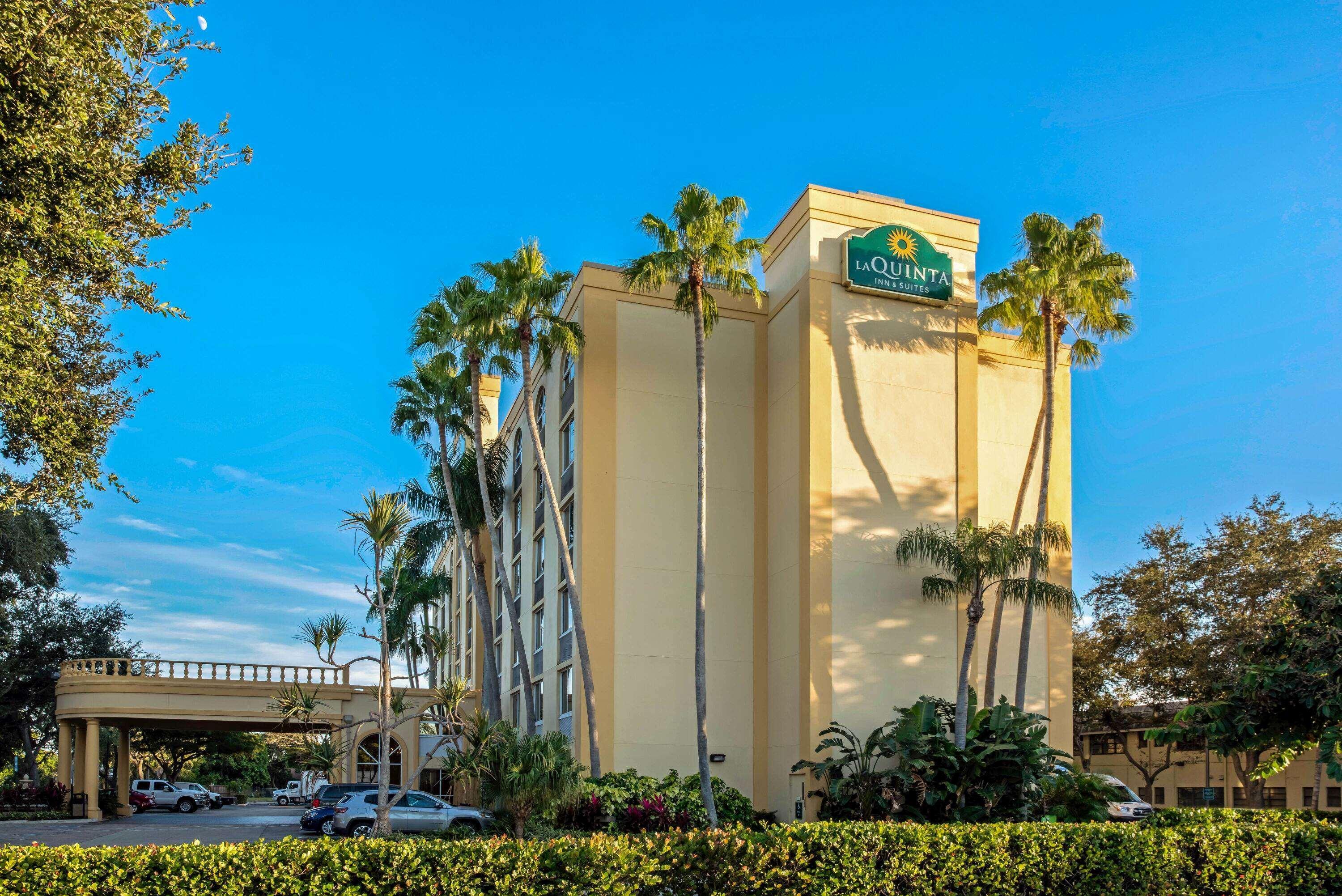 La Quinta By Wyndham West Palm Beach Airport Экстерьер фото