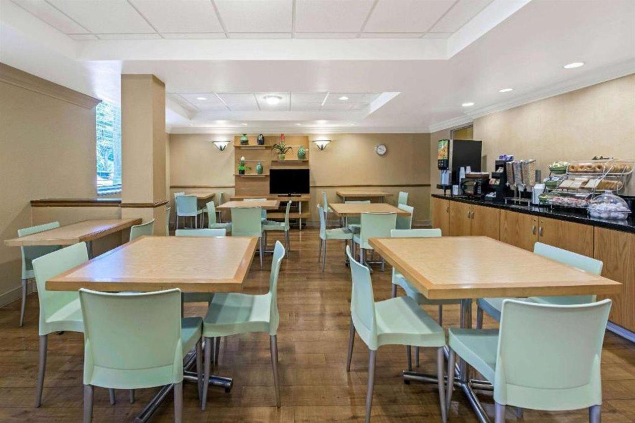 La Quinta By Wyndham West Palm Beach Airport Экстерьер фото