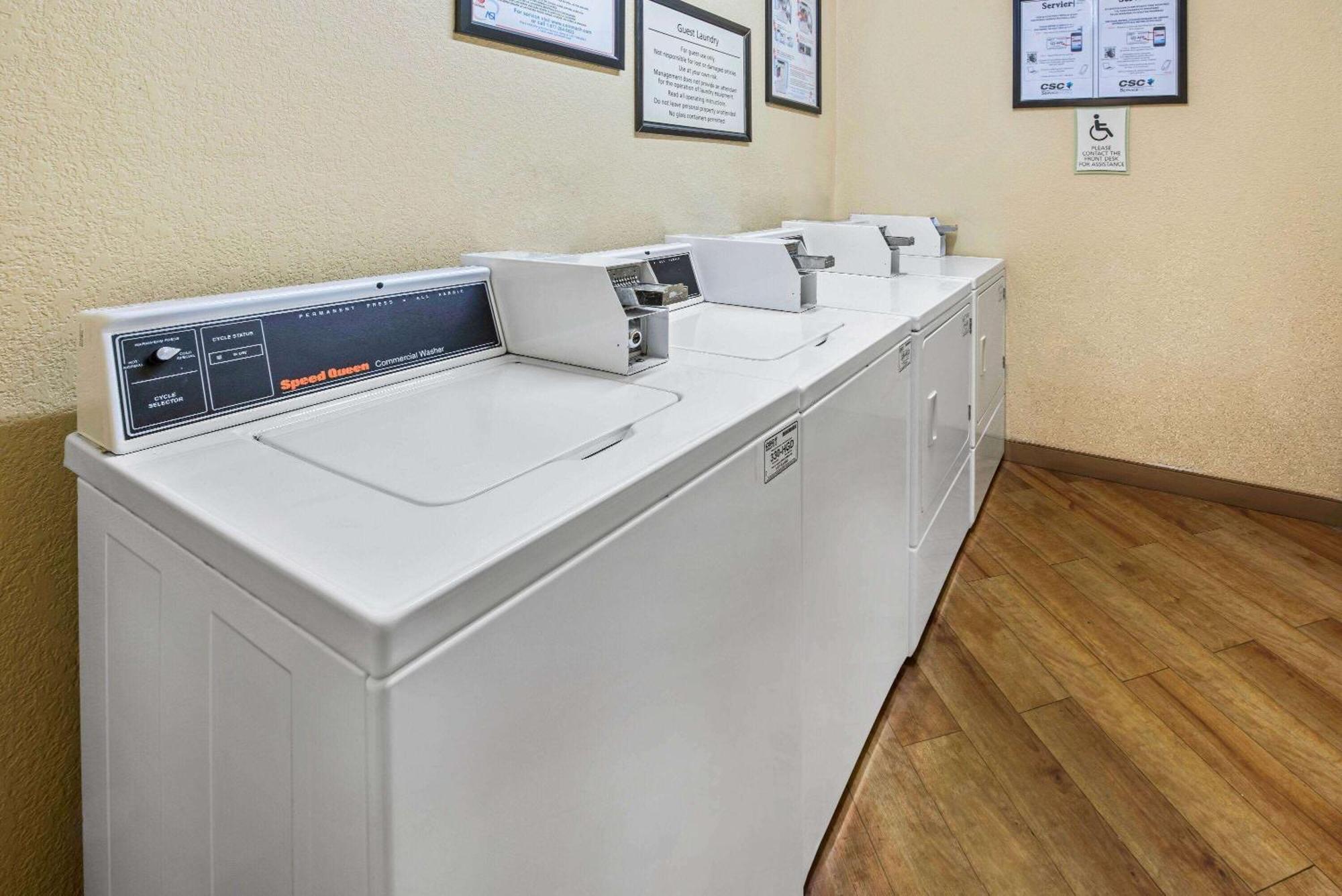 La Quinta By Wyndham West Palm Beach Airport Экстерьер фото