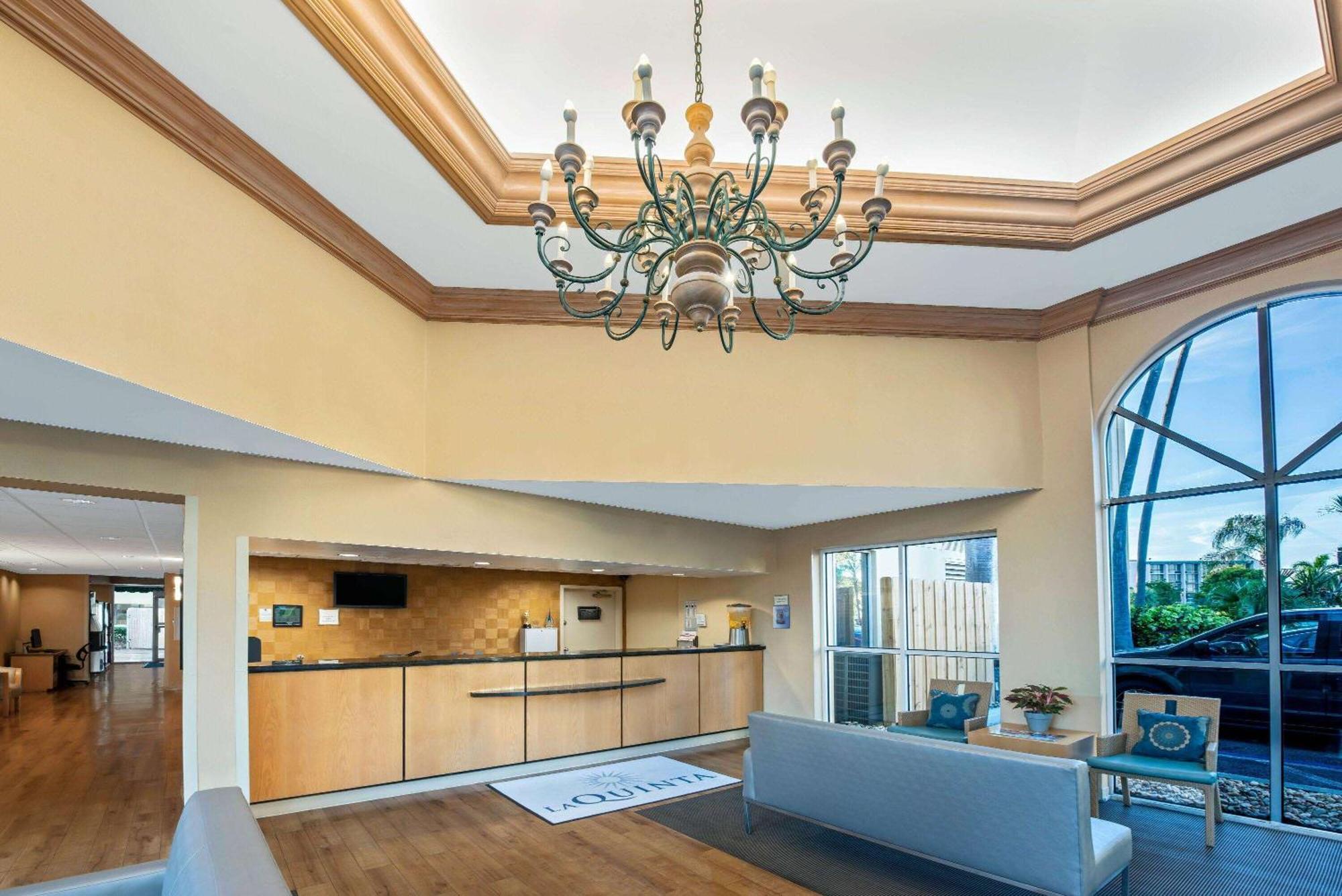La Quinta By Wyndham West Palm Beach Airport Экстерьер фото